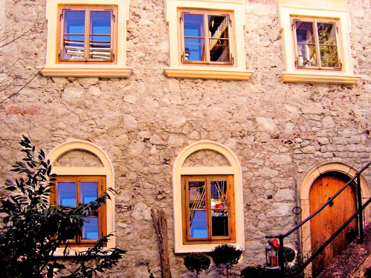Living History (Adults Only) Apartment Hallstatt Bagian luar foto